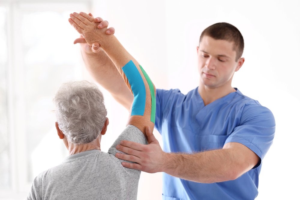 Can a Physiotherapist Diagnose Arthritis?